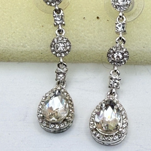 Elegant Silver Drop Earrings - Picture 3 of 4